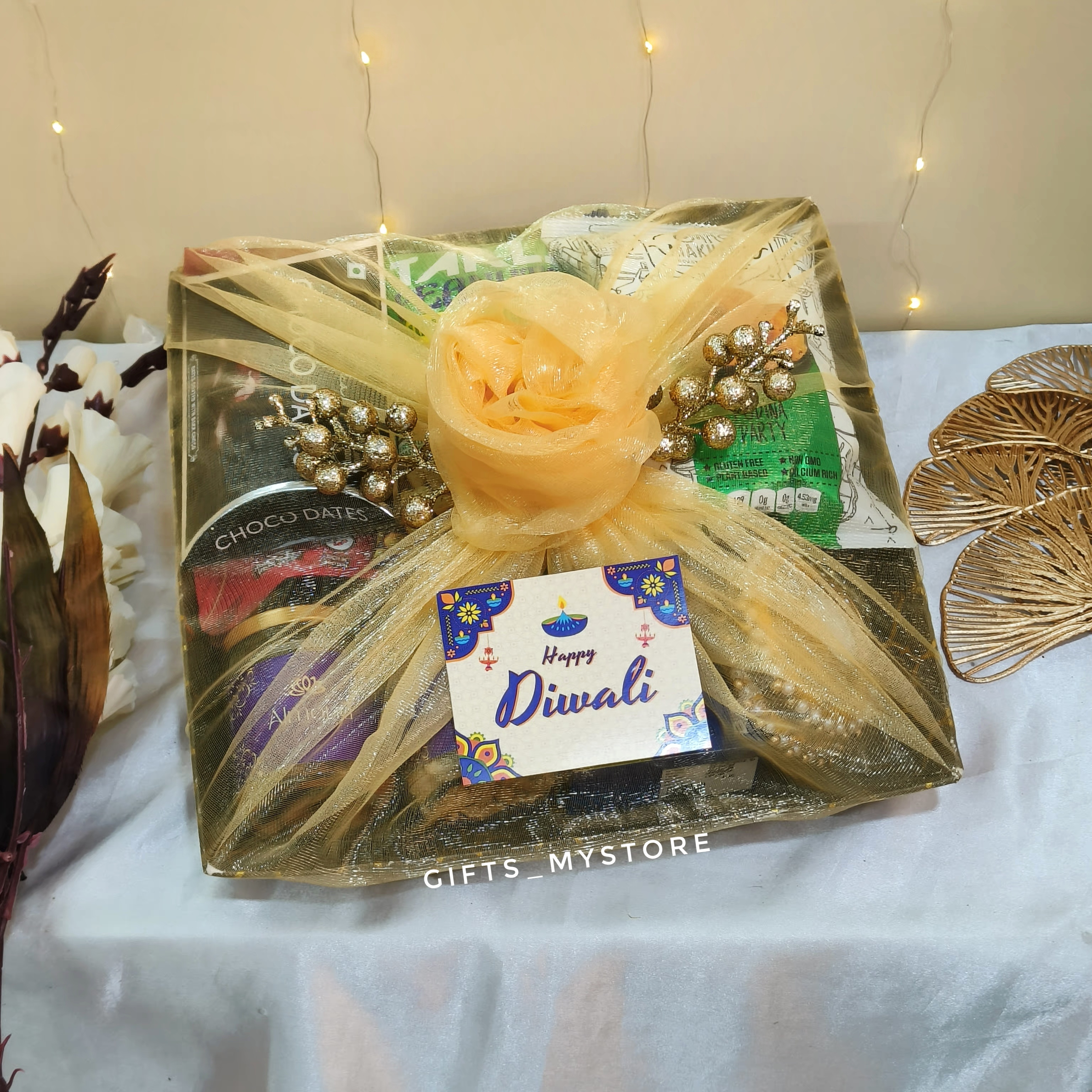 FESTIVE TREATS TRAY